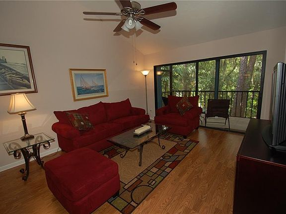 2nd image of 1716 Glenhouse Dr #423