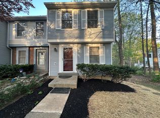 1589 Stowe Ct, Reston, VA 20194