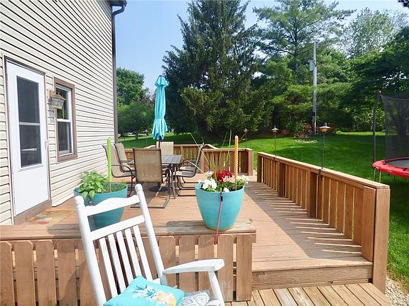 5th image of 5995 Oak Hill Dr W