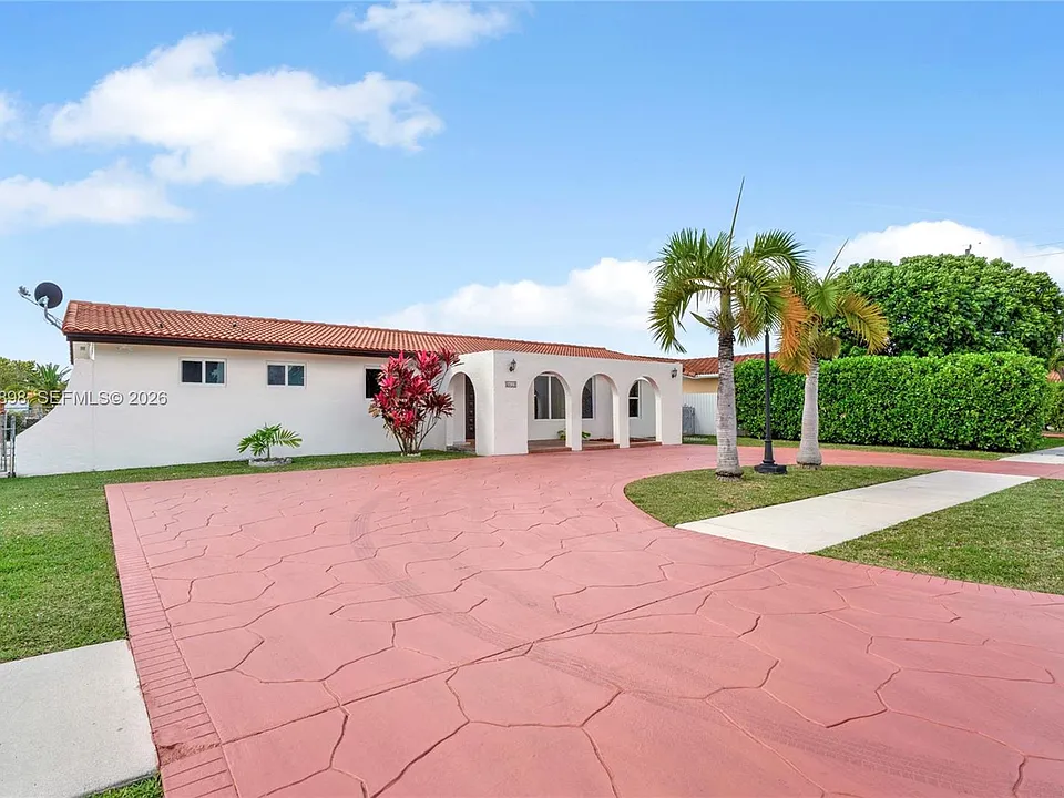 2610 SW 108th Ave