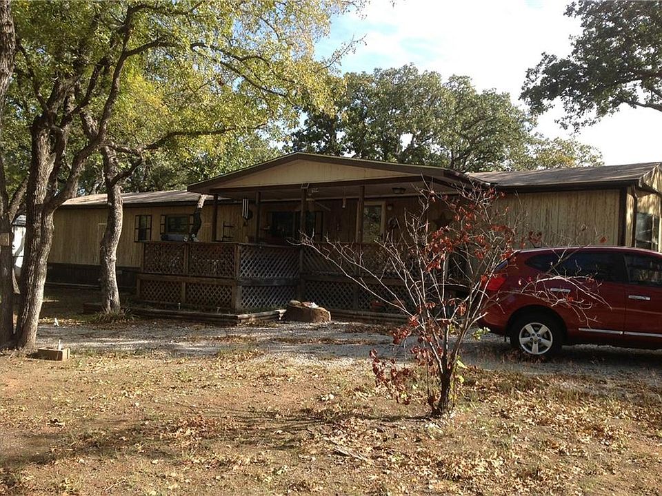 1st image of 215 Kennon Cir