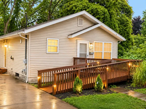 468 Gibbs Rd, Akron, OH 44312