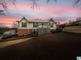 2811 Pinecrest Ln, Moody, AL 35004
