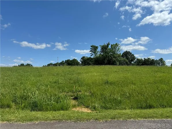 LOT 3162 Yacht Club Cir, Altamont, MO 64620