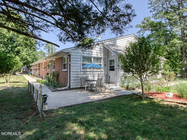 20 C Independence Parkway #C, Whiting, NJ 08759
