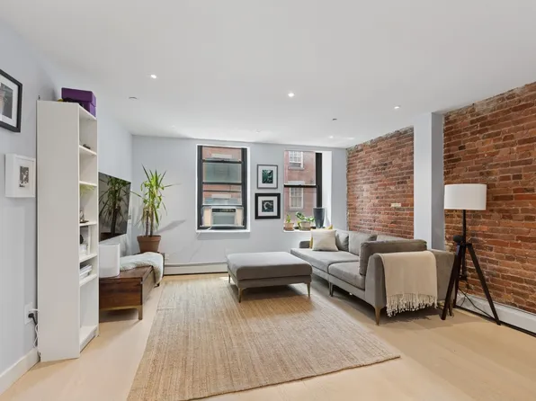 264 Water Street 3A image 2 of 20