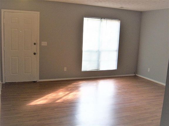 4th image of 3589 Kennesaw Station Dr NW