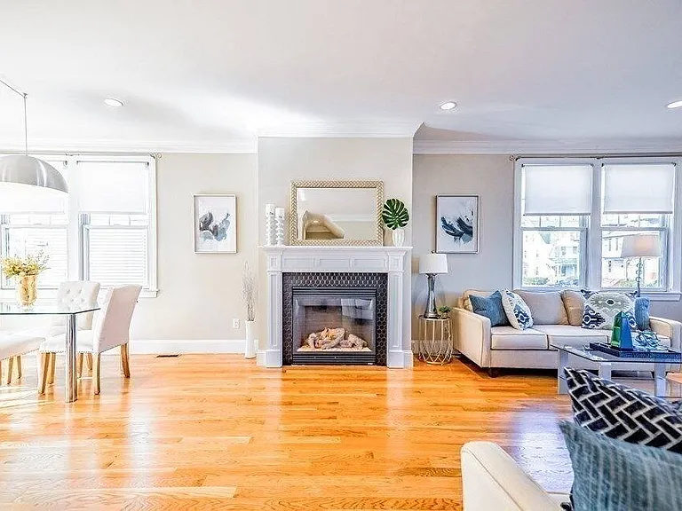 429 Gallivan Blvd — Photo 6