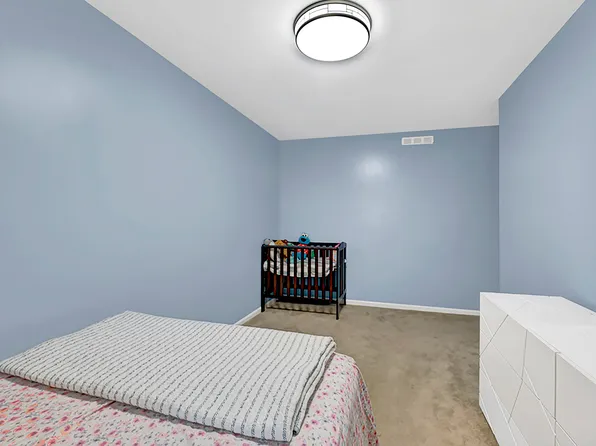 2008 East 52nd Street image 25 of 34