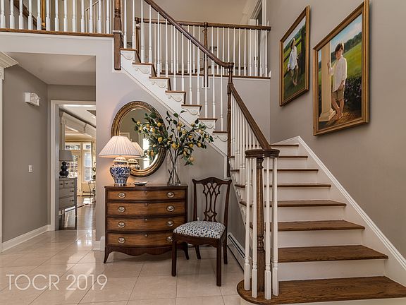 3rd image of 778 Birchwood Dr