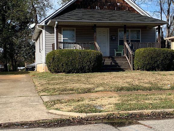 4th image of 1028 Fulton Ave SW