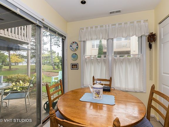 5th image of 1257 Streamwood Ln #325