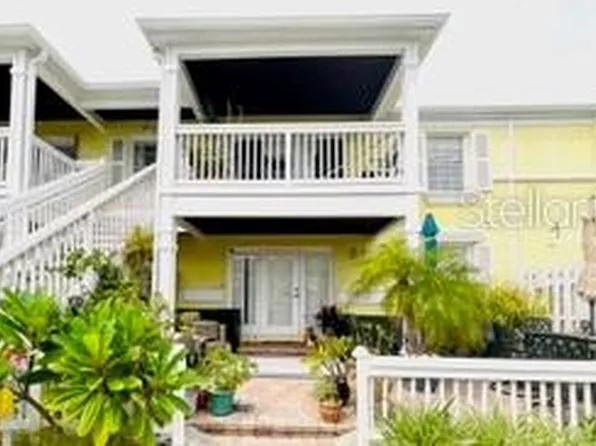 5020 Beach Dr SE APT D, Saint Petersburg, FL 33705