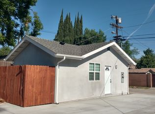 18253 Saticoy St, Reseda, CA 91335
