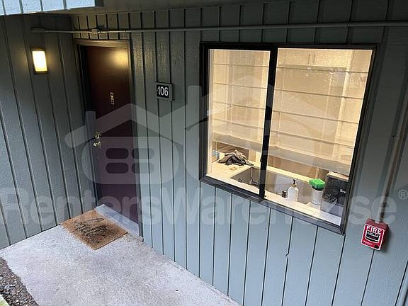 2nd image of 3518 109th Pl NE APT 106