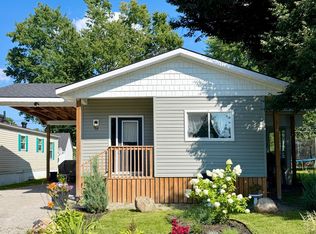 19 Vics Rd, Midland, ON L4R 0B9