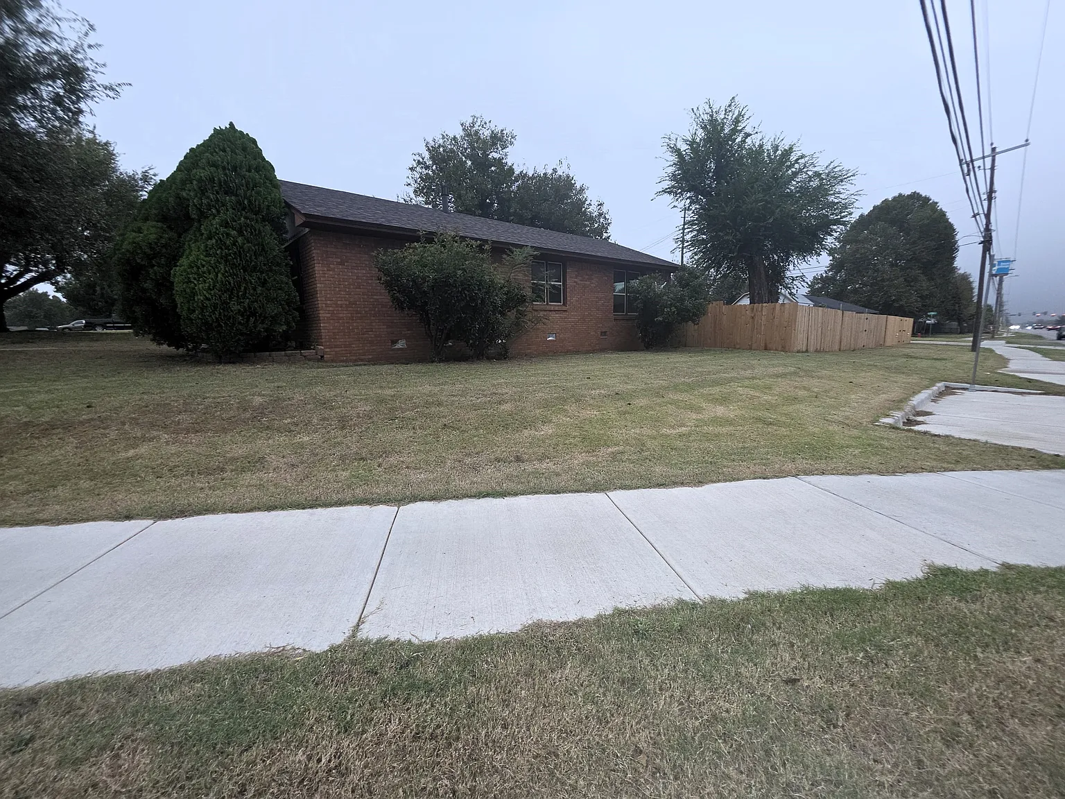 3 bed, 1.5 bath, 1628 sqft, $1,600 — Photo 3