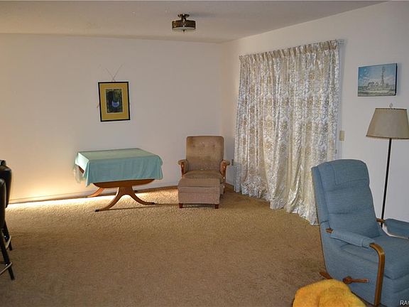 4th image of 2171 W Doral Ct