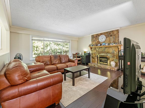 5th image of 4393 206th St