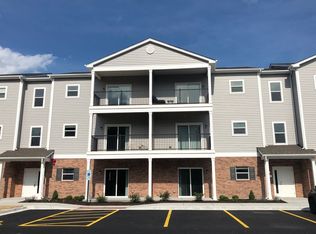 809 E Main St #2B, Dundee, IL 60118