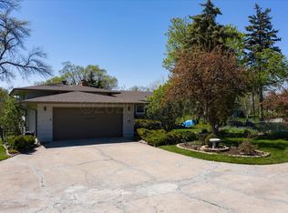 1903 4th St S, Moorhead, MN 56560
