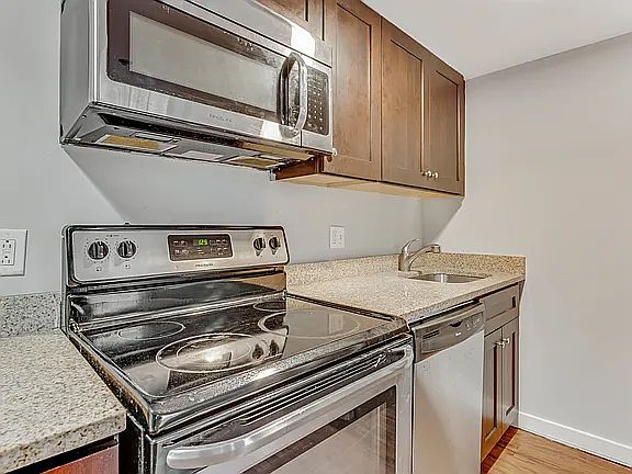 3rd image of 1623 Willington St #2B