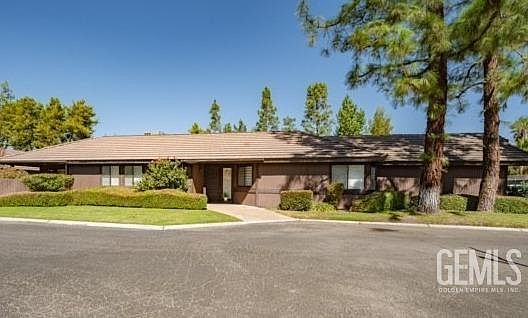 2nd image of 2323 Easthills Dr Unit 33
