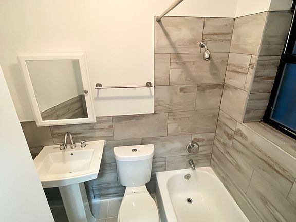 5th image of 225 W 105th St APT 3FE