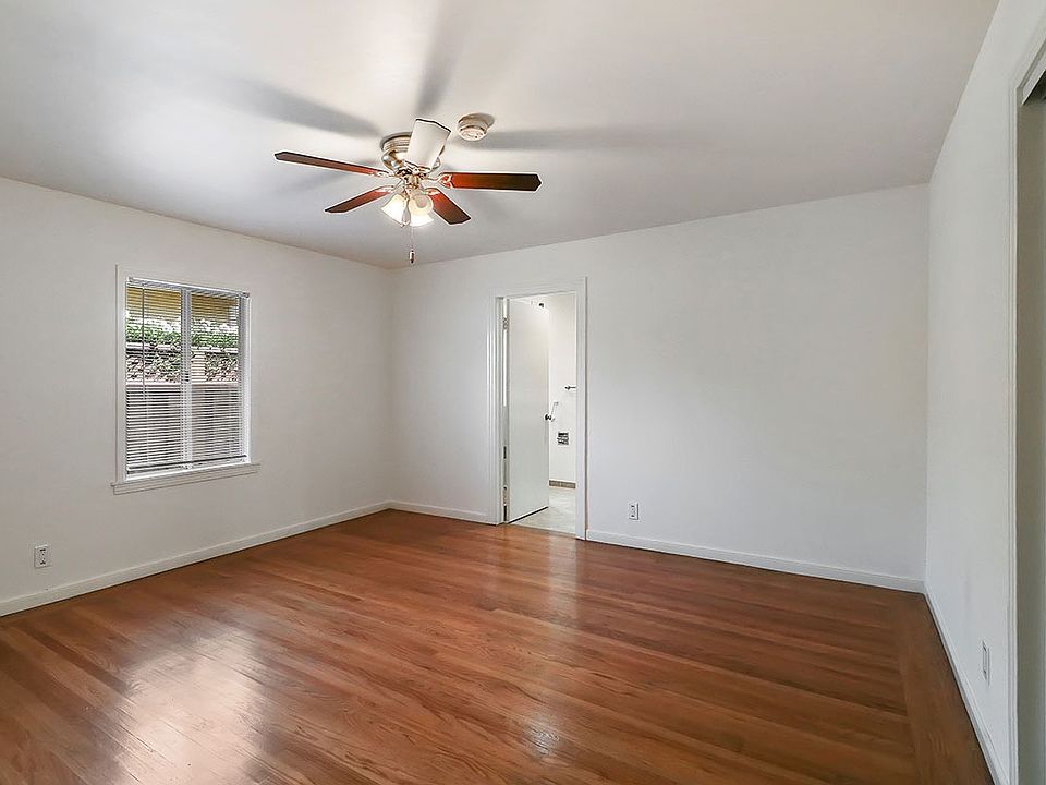 1st image of 416 3rd Ave