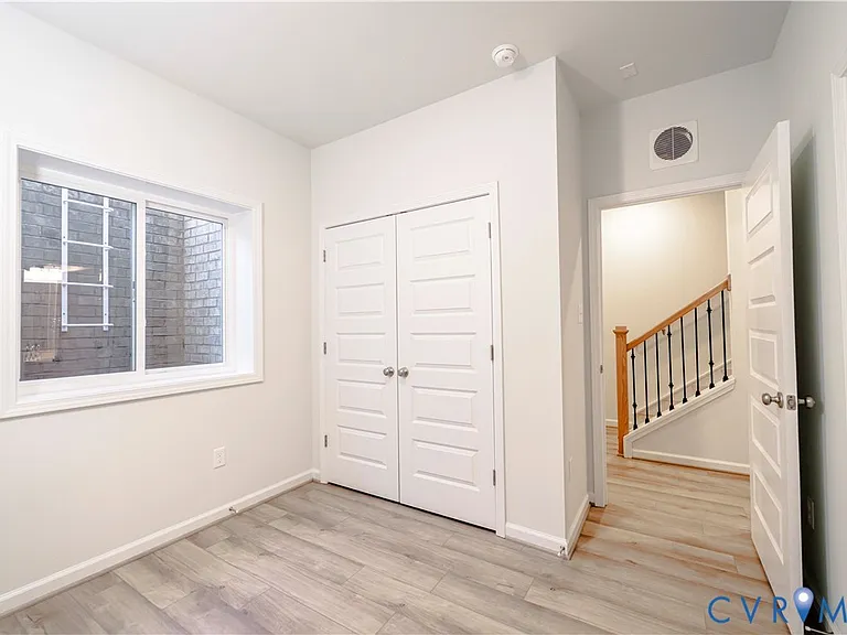 212 Avenda Ln — Photo 23