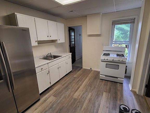 2nd image of 49 Orange Ave #1