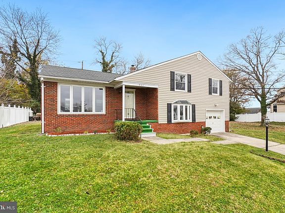 3rd image of 9307 Thornewood Dr