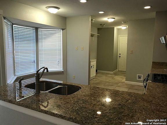5th image of 5702 Brenda Ln