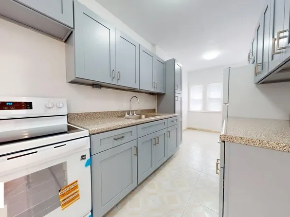 2611 Avenue J image 5 of 13