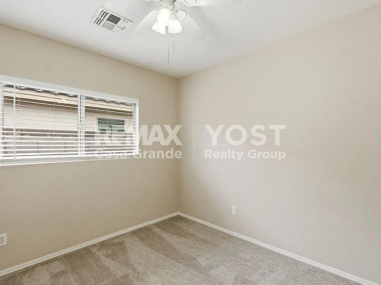 660 W Kingman Loop — Photo 11