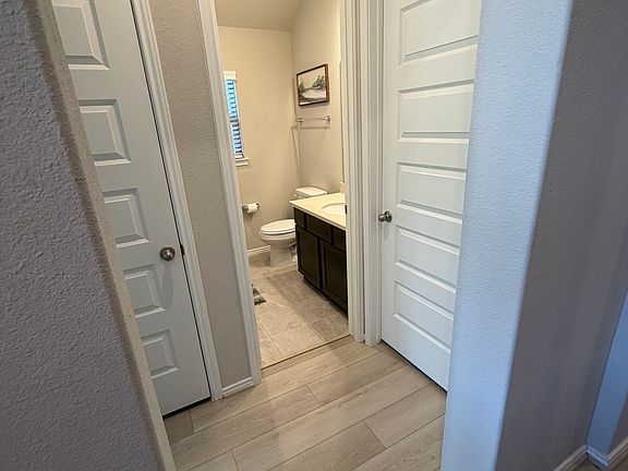 3rd image of 8519 International Falls Dr