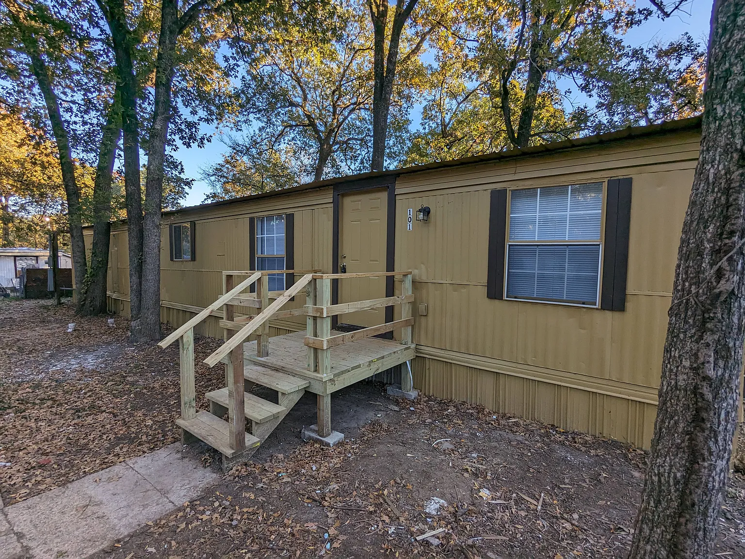 3 bed, 1.5 bath, 1200 sqft, $995 — Photo 3
