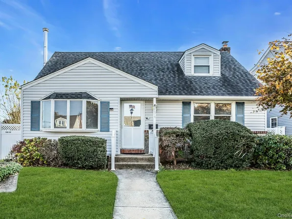 2676 Alder Avenue, East Meadow, NY 11554