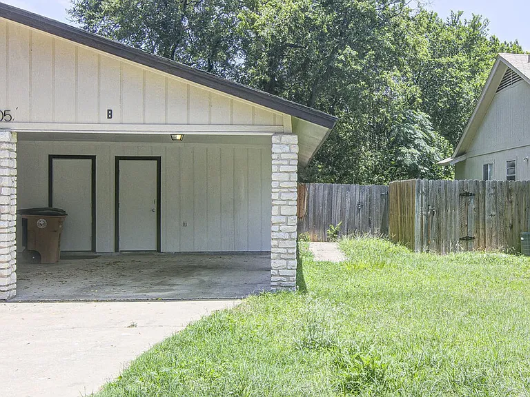 805 Sirocco Dr — Photo 1
