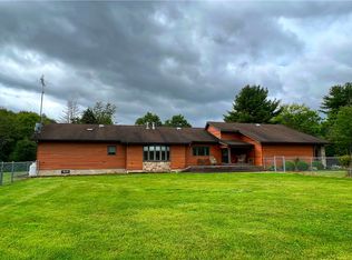 416 Nutt Rd, Grove City, PA 16127