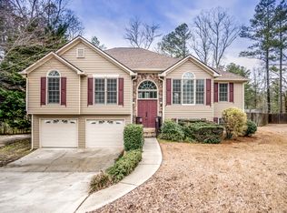 1047 Regency Dr, Acworth, GA 30102