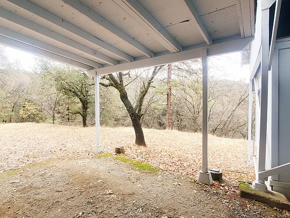 2nd image of 22595 Elizabeth Ln