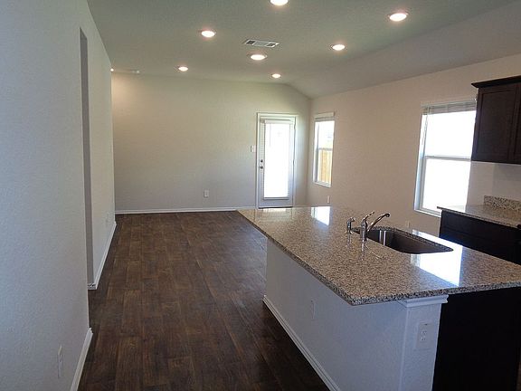 5th image of 834 Adlerway Dr