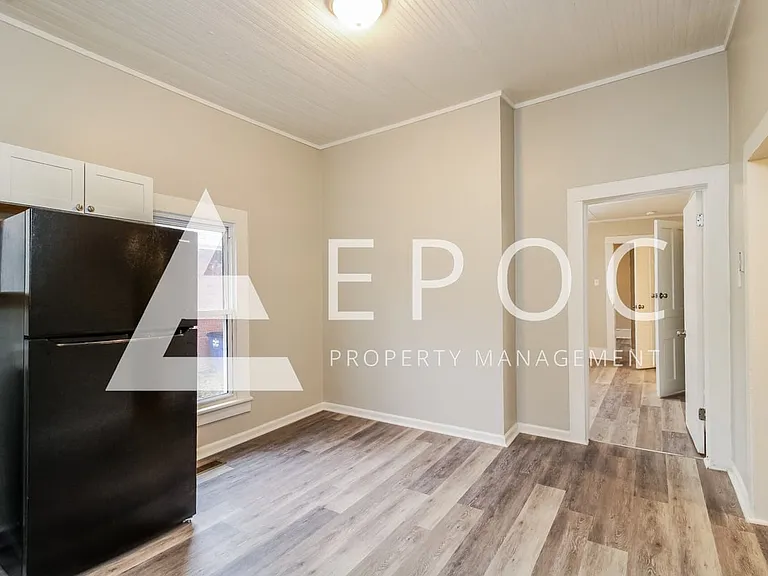 836 E Devonshire St — Photo 3