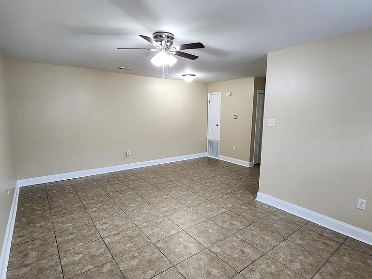 3618 Shangri La Dr — Photo 10