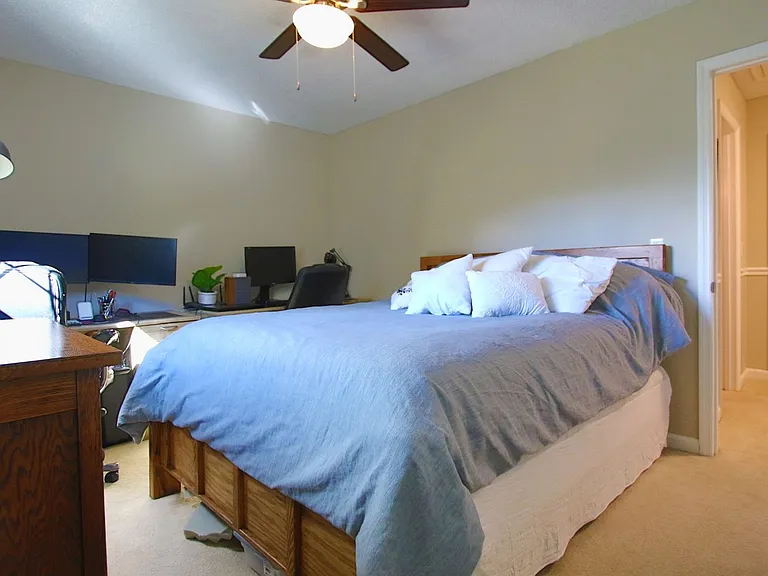 702 Fox Ridge Dr — Photo 11