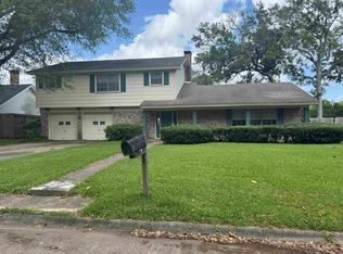 5970 Tangledahl Ln, Beaumont, TX 77706