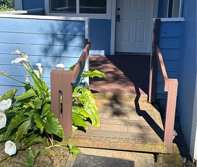 807 SE East Slope Rd #1 — Photo 3
