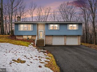 5 Ankajam Dr, Duncannon, PA 17020