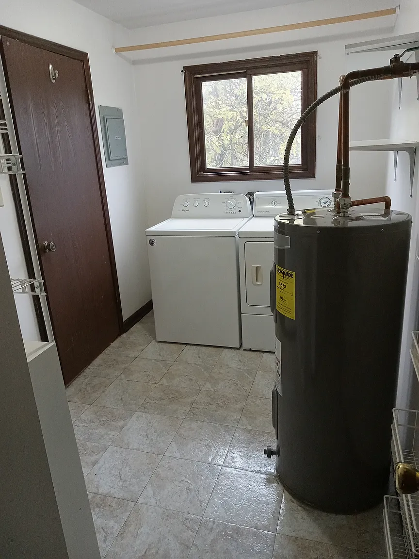 1745 Maple Rd APT 103 photo 1